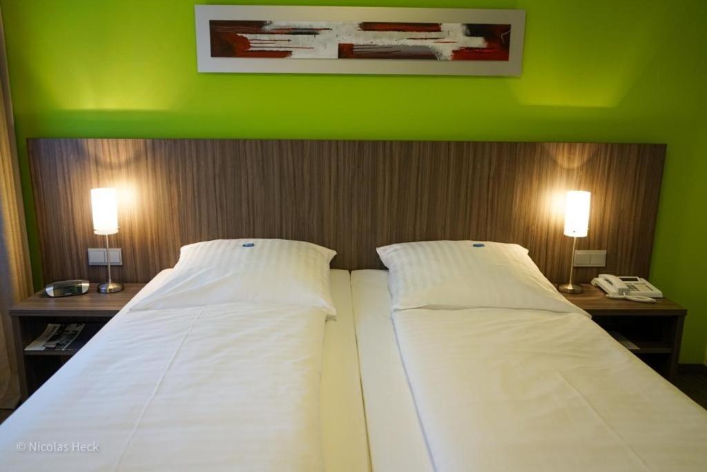 Hotel Ambiente Walldorf Walldorf  Exteriör bild