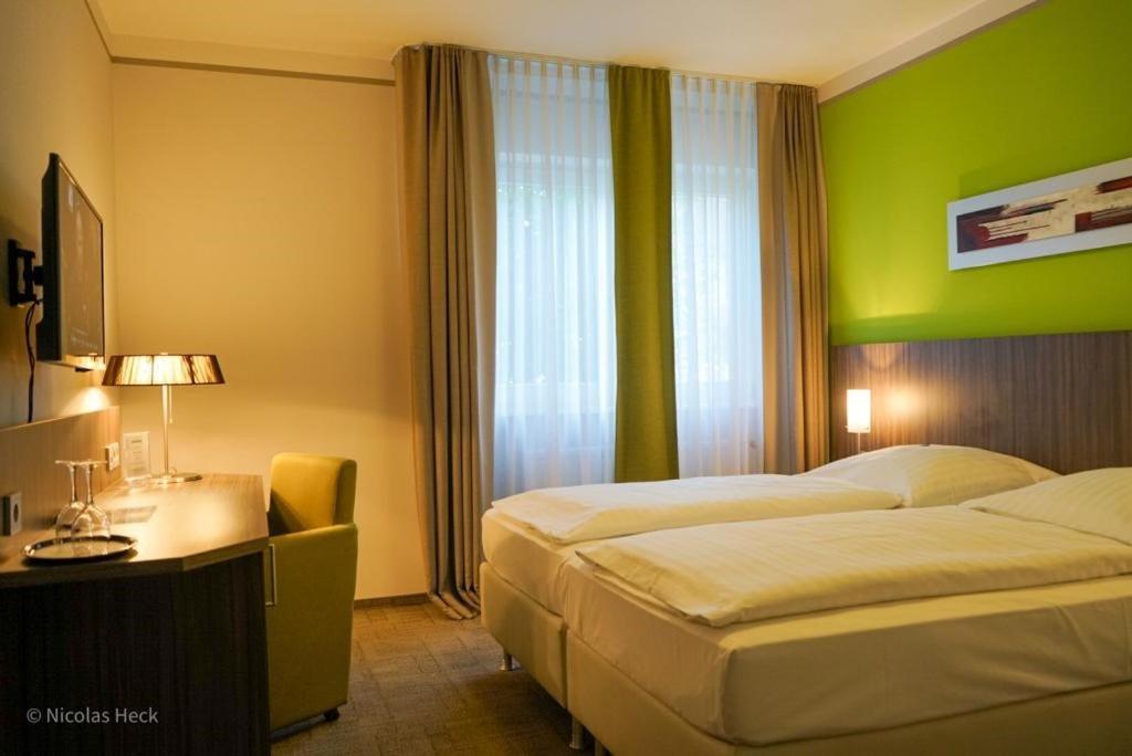 Hotel Ambiente Walldorf Walldorf  Exteriör bild