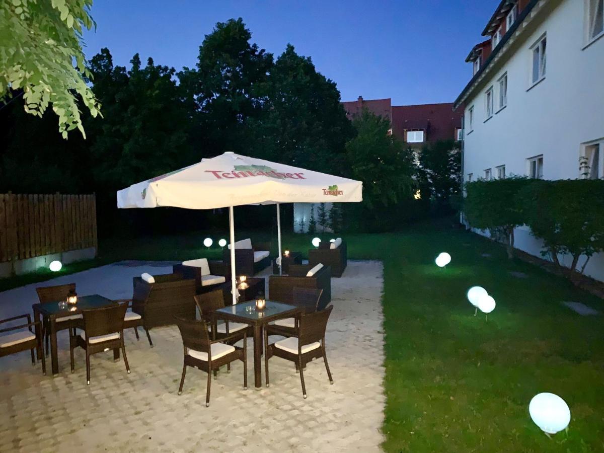 Hotel Ambiente Walldorf Walldorf  Exteriör bild