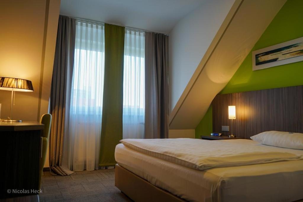 Hotel Ambiente Walldorf Walldorf  Exteriör bild
